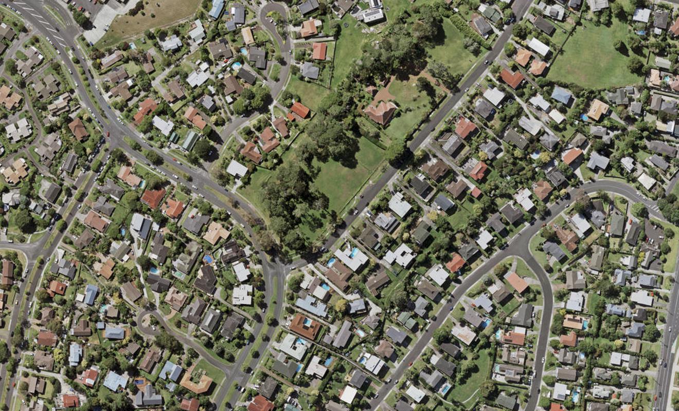 41 Grenada Avenue, Forrest Hill, Auckland - Carousel 1