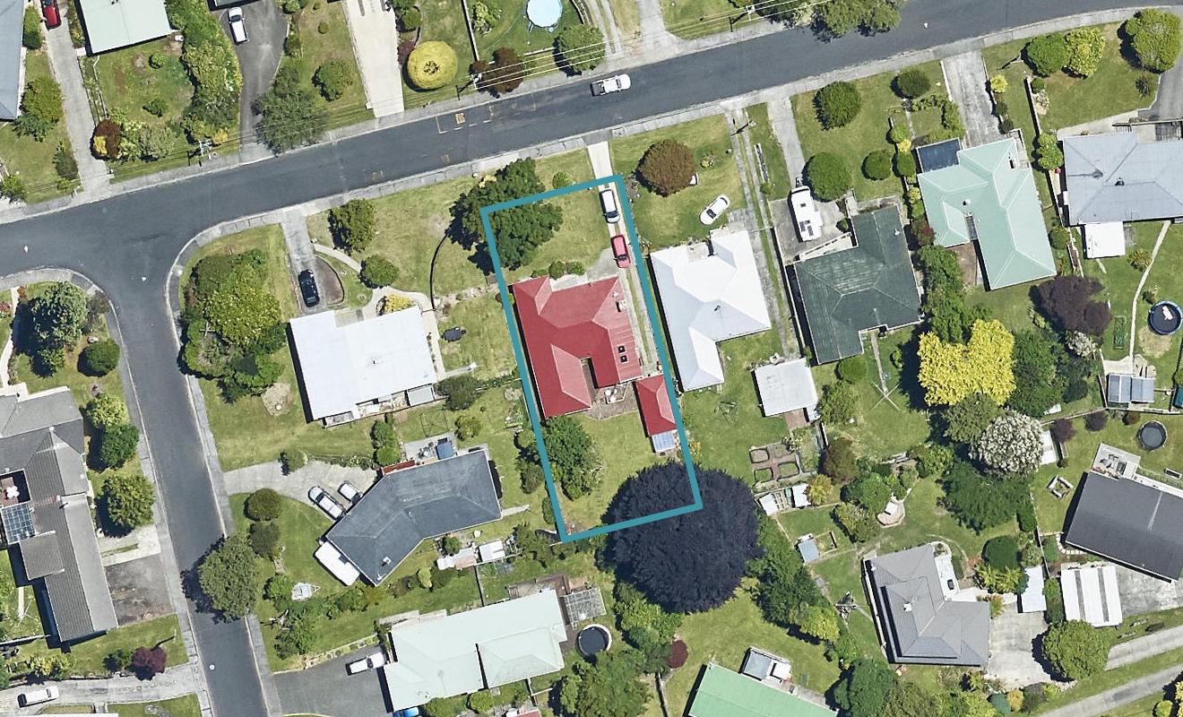 24 Hillcrest Avenue, Hillcrest, Rotorua - Carousel 1