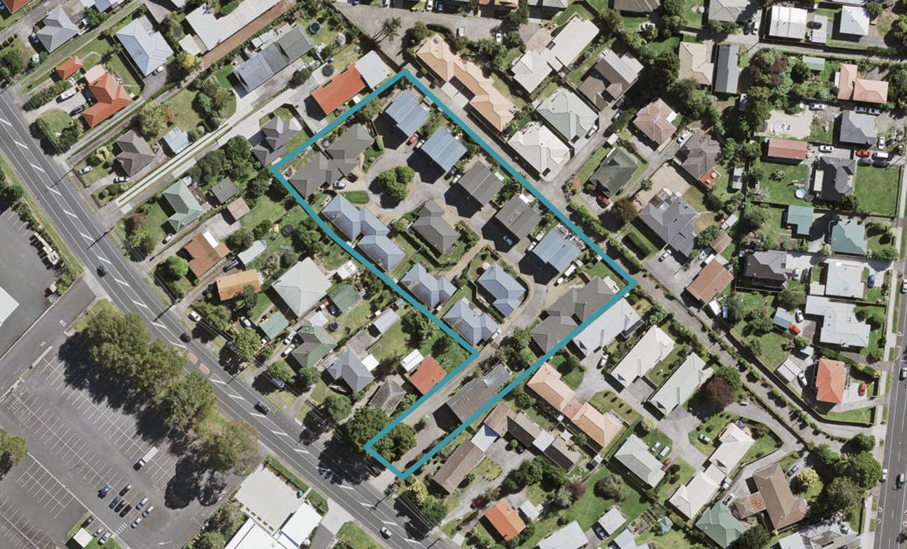 2/103 Swanson Road, Henderson, Auckland - Carousel 1