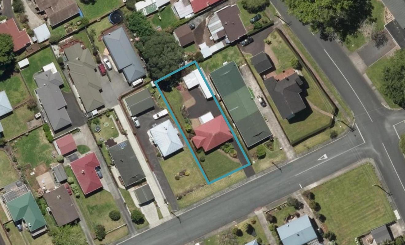 16 Grant Street, Kamo, Whangarei - Carousel 1