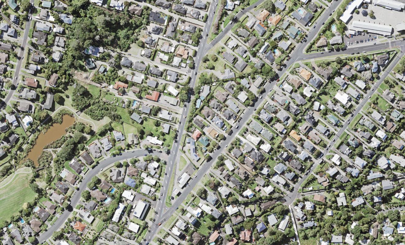 77A Browns Bay Road, Browns Bay, Auckland - Carousel 1