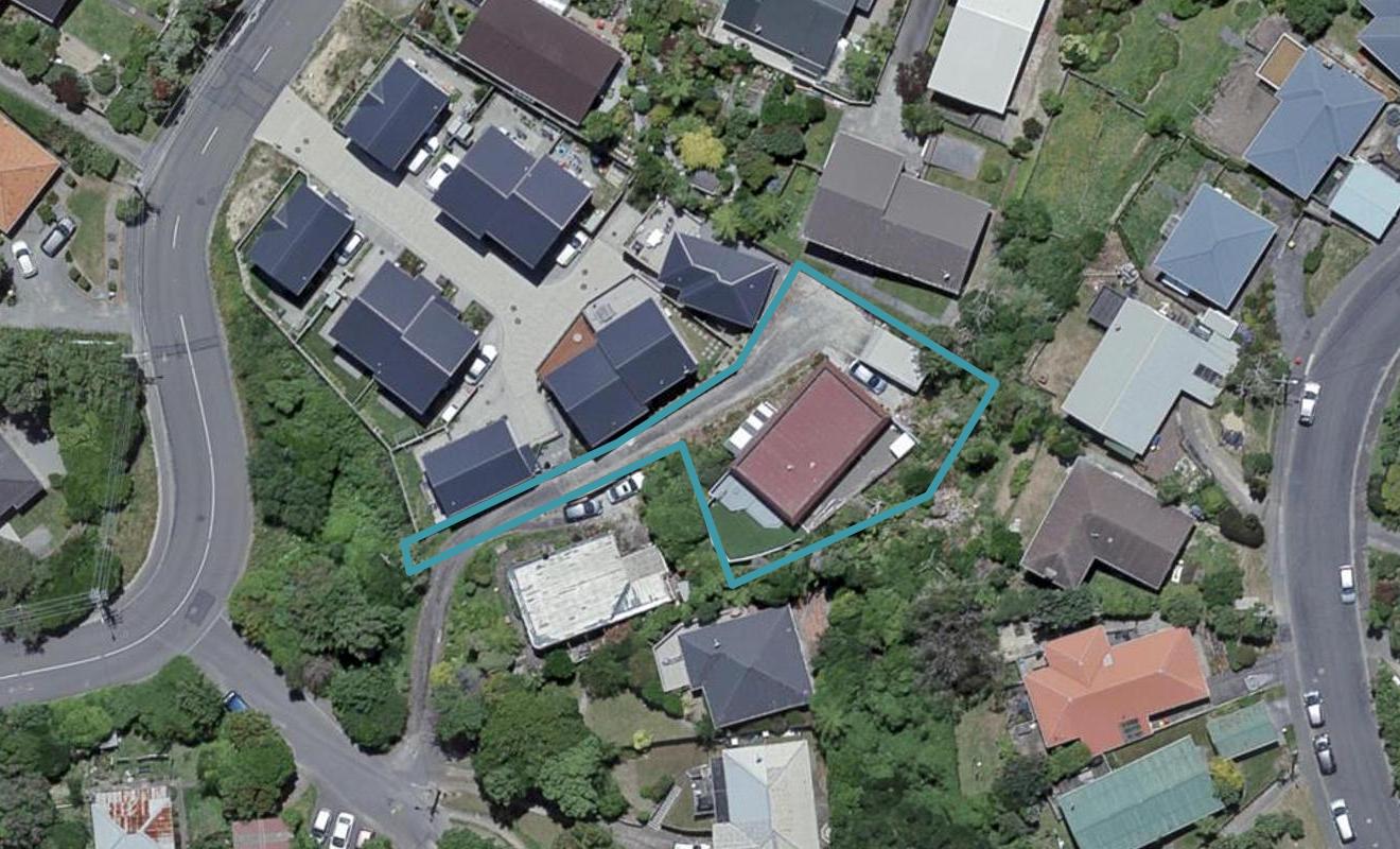 16 Glanmire Road, Newlands, Wellington - Carousel 1