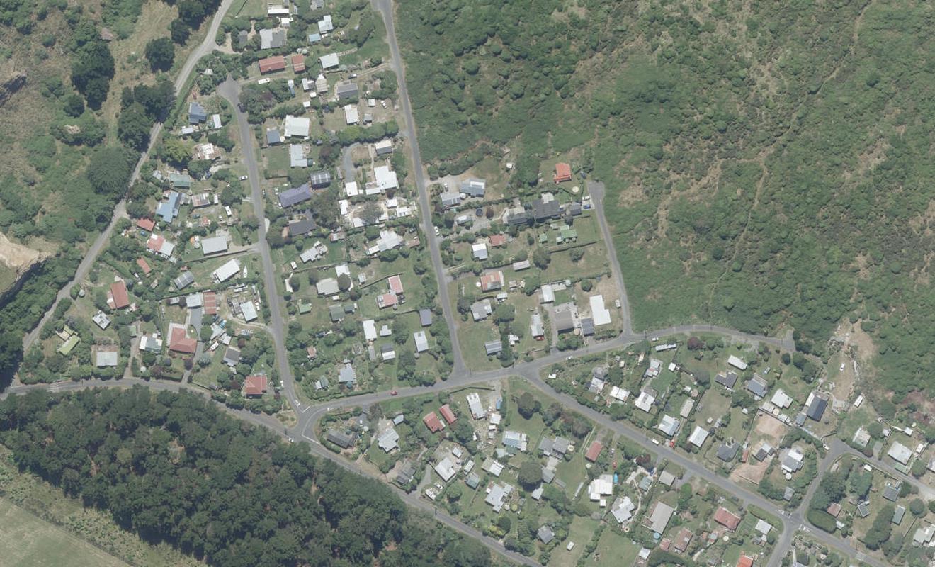 4 Kahika Street, Aramoana, Port Chalmers - Carousel 1