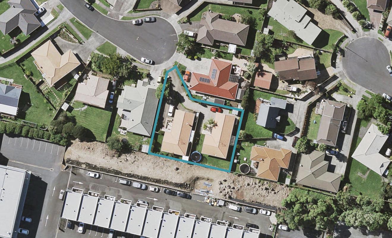 2/33 Dulwich Place, Burswood, Auckland - Carousel 1