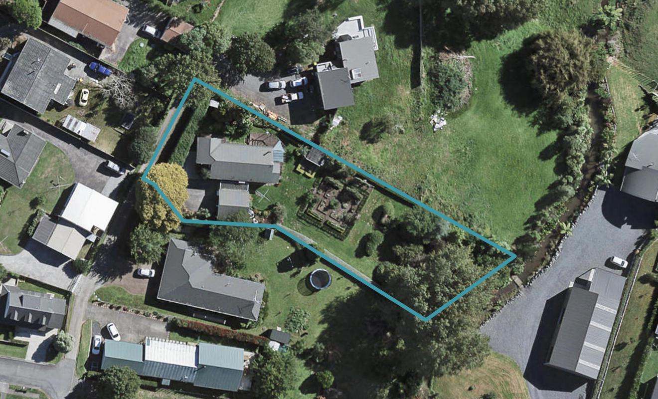 9 Henry Lane, Patumahoe, Pukekohe - Carousel 1