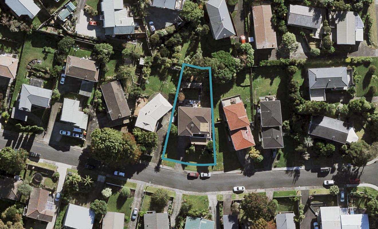 7 Finn Place, Totara Vale, Auckland - Carousel 1