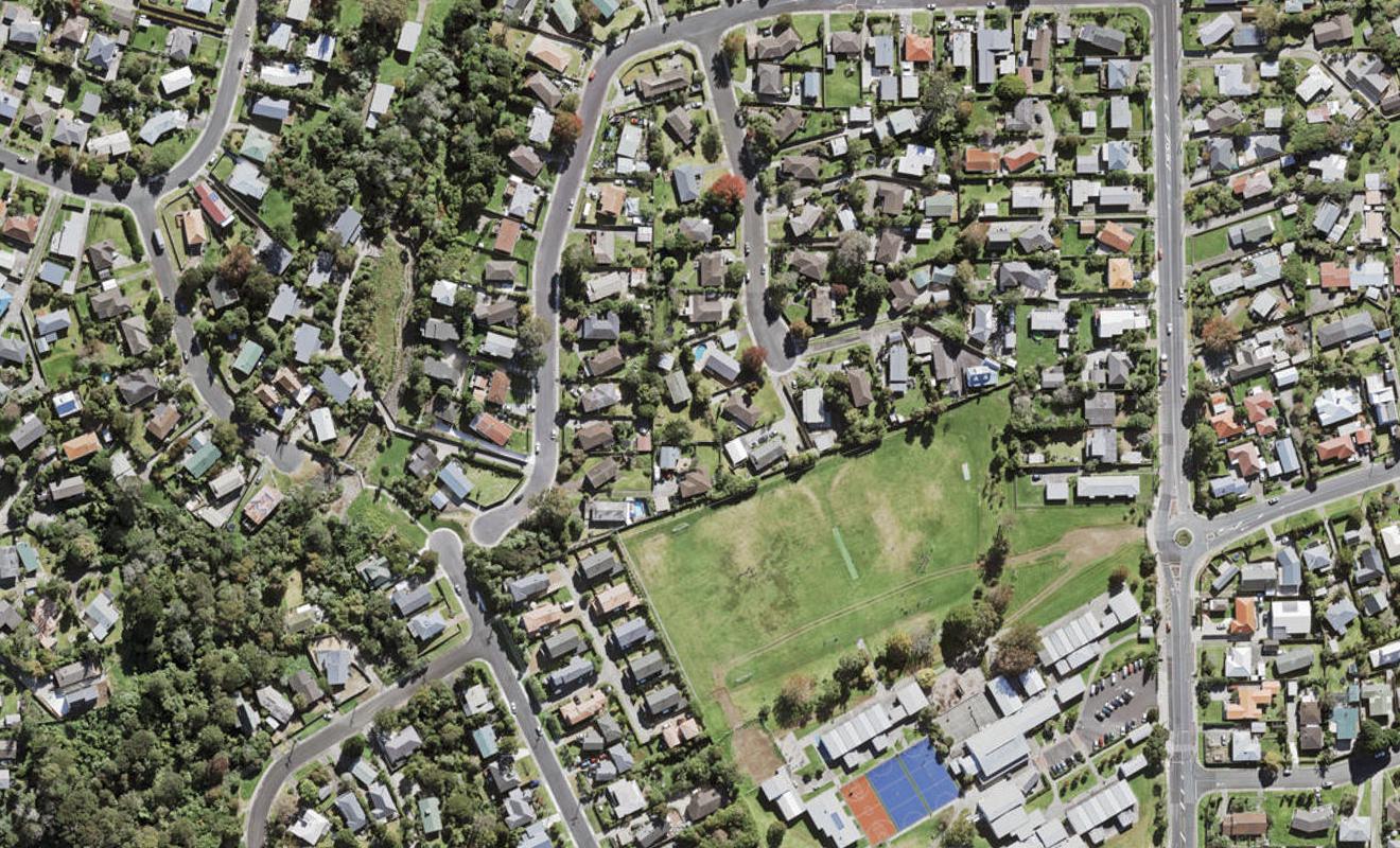 4/13 Fairdale Place, Birkdale, Auckland - Carousel 1