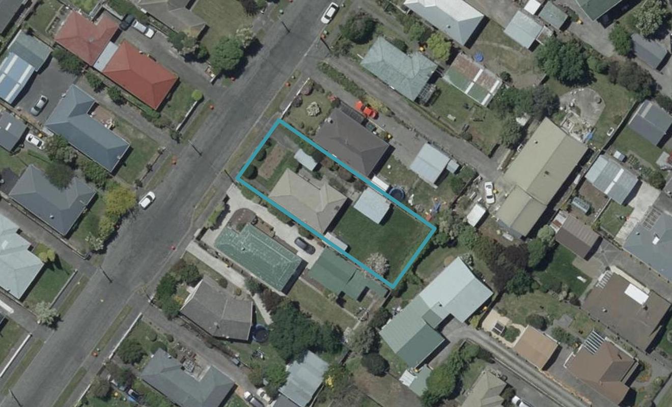 16 Frensham Crescent, Woolston, Christchurch - Carousel 1