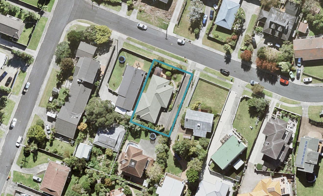 26A Law Street, Torbay, Auckland - Carousel 1