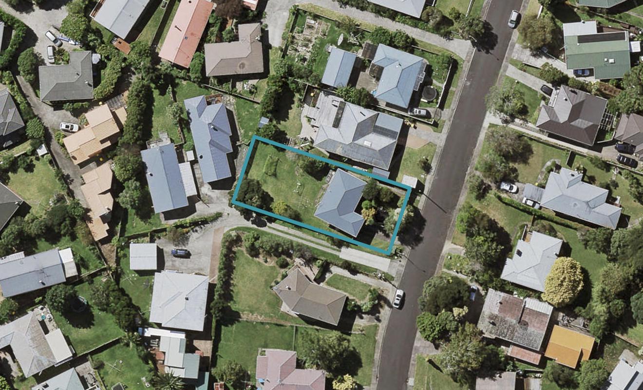 17 Arrow Road, Forrest Hill, Auckland - Carousel 1