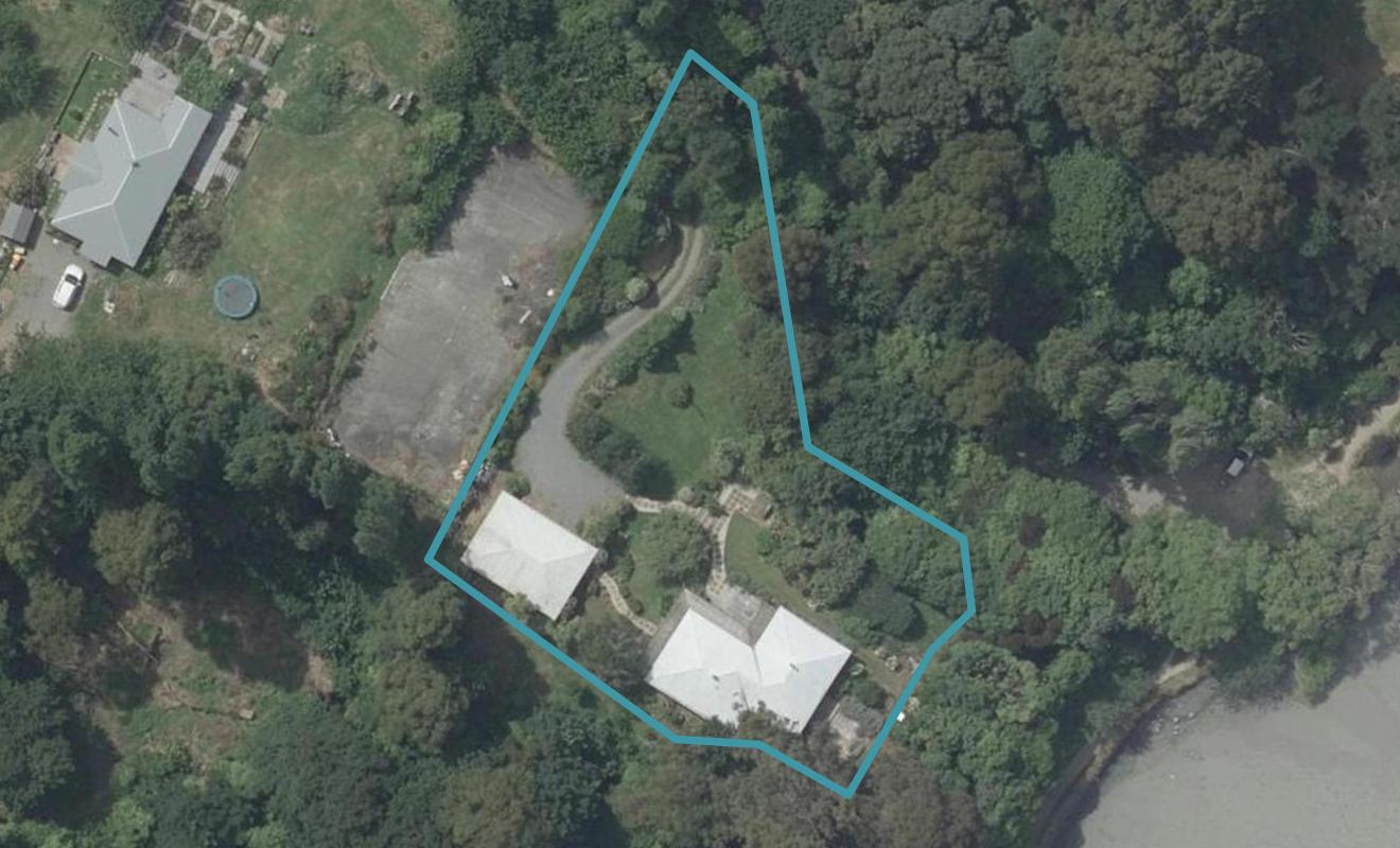 10 Church Lane, Allandale, Lyttelton - Carousel 1