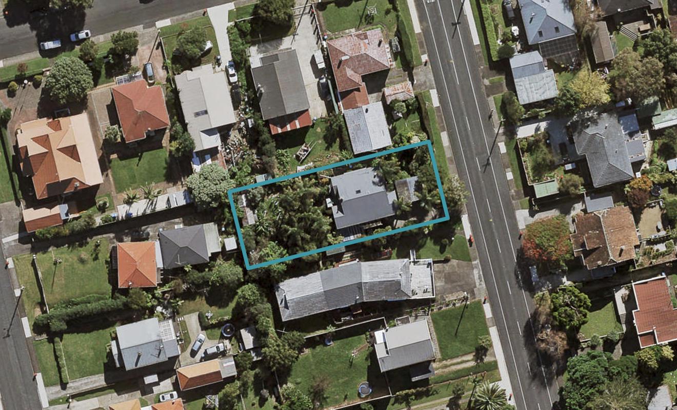 11 Tamaki Avenue, Otahuhu, Auckland - Carousel 1