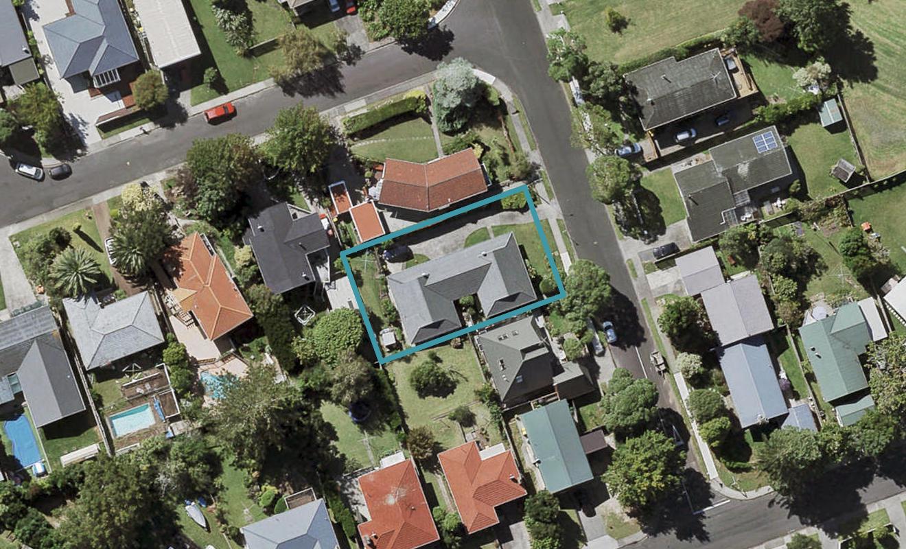 2/49 Knightsbridge Drive, Forrest Hill, Auckland - Carousel 1