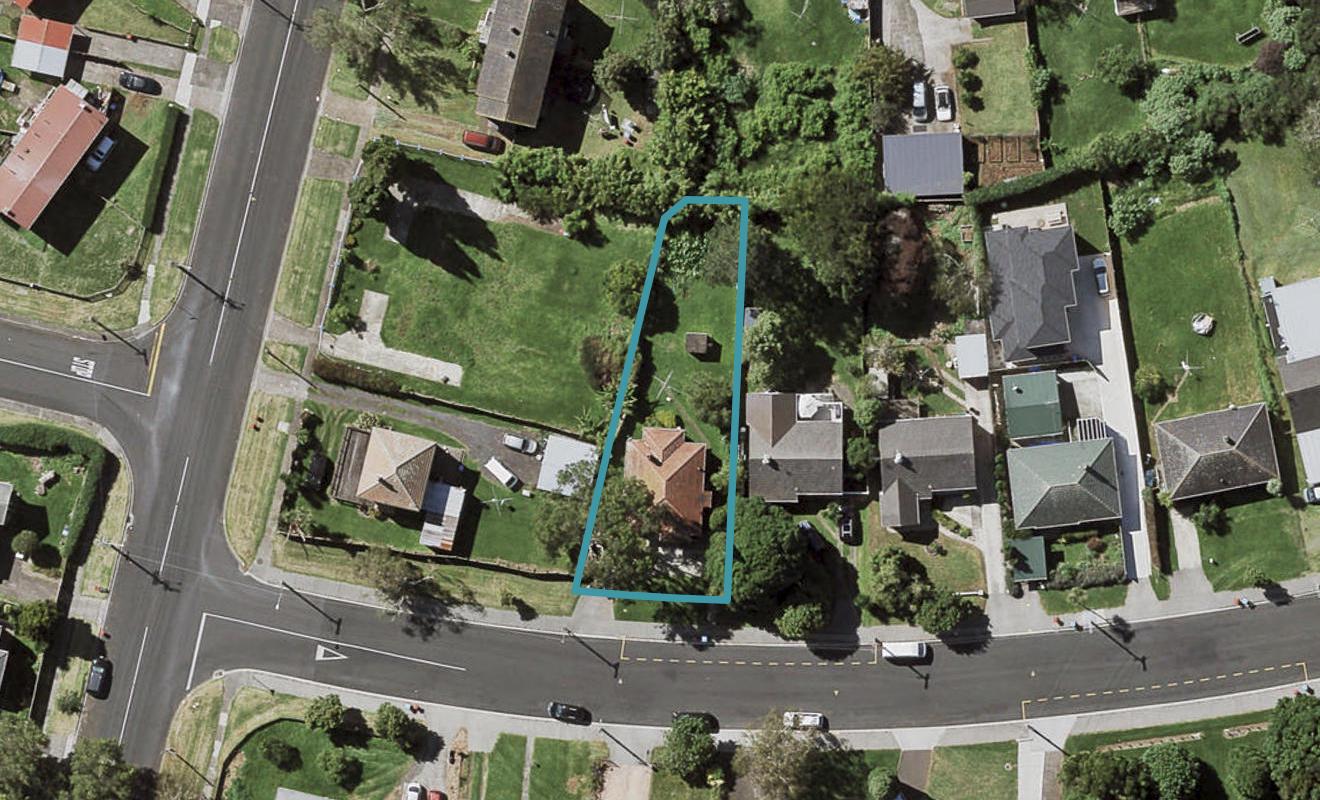 1 Court Crescent, Panmure, Auckland - Carousel 1