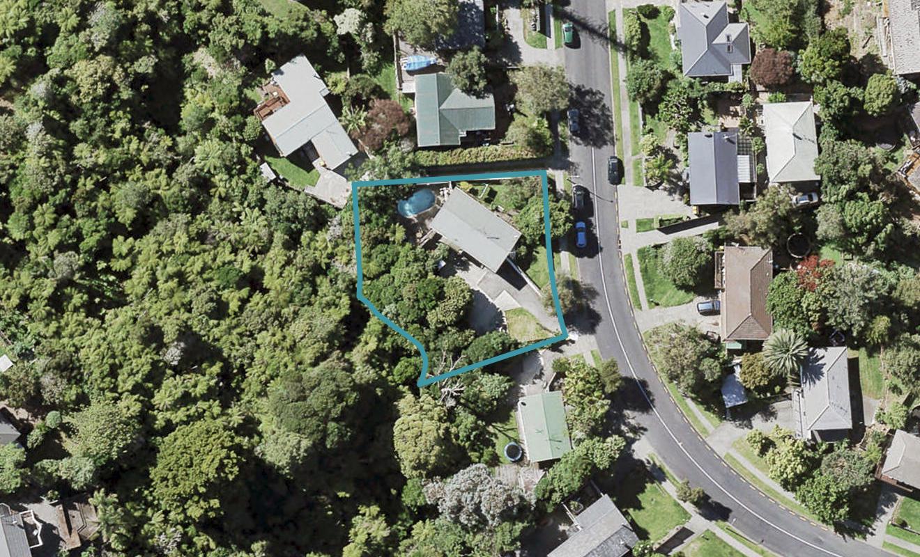 28 Robbies Road, Shelly Park, Auckland - Carousel 1