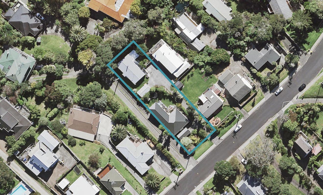 2/102 Verran Road, Birkdale, Auckland - Carousel 1