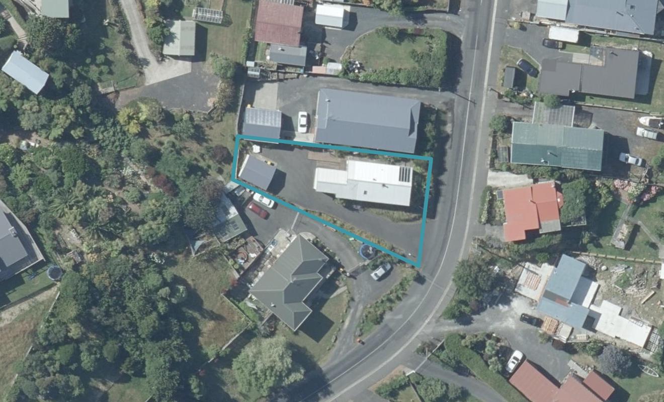 16 Edna Street, Ocean View, Dunedin - Carousel 1