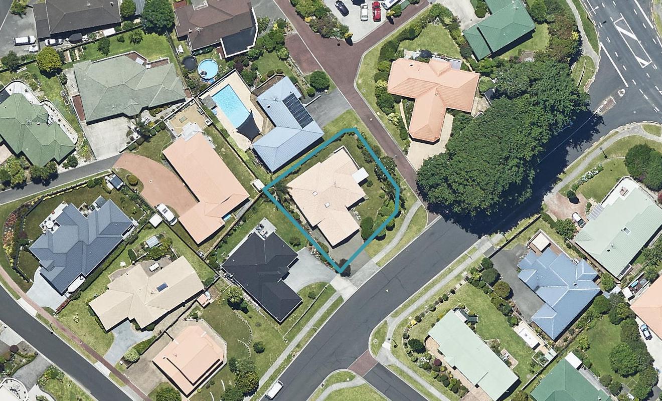 6 Village Park Drive, Welcome Bay, Tauranga - Carousel 1