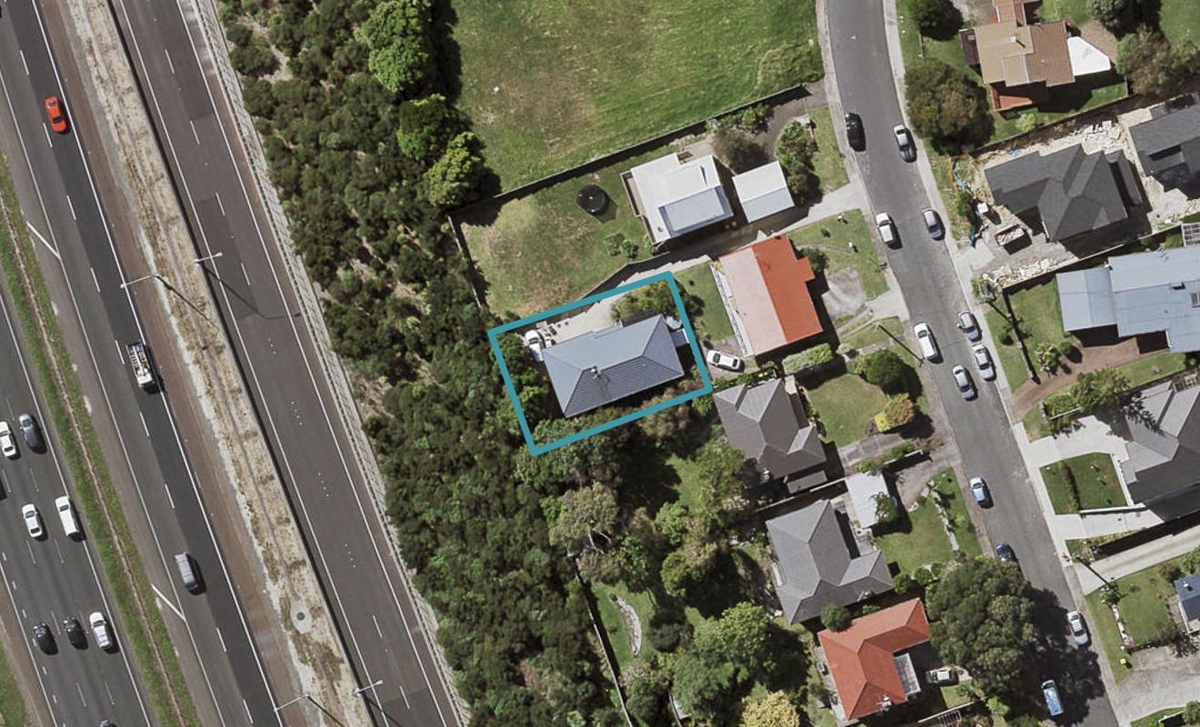 60B Lyttelton Avenue, Forrest Hill, Auckland - Carousel 1