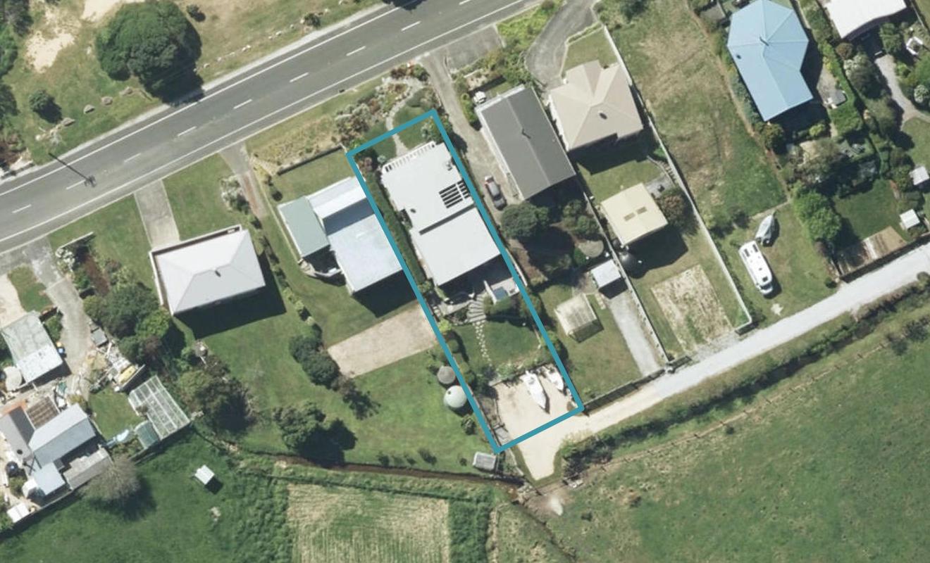 1100 Abel Tasman Drive, Takaka - Carousel 1