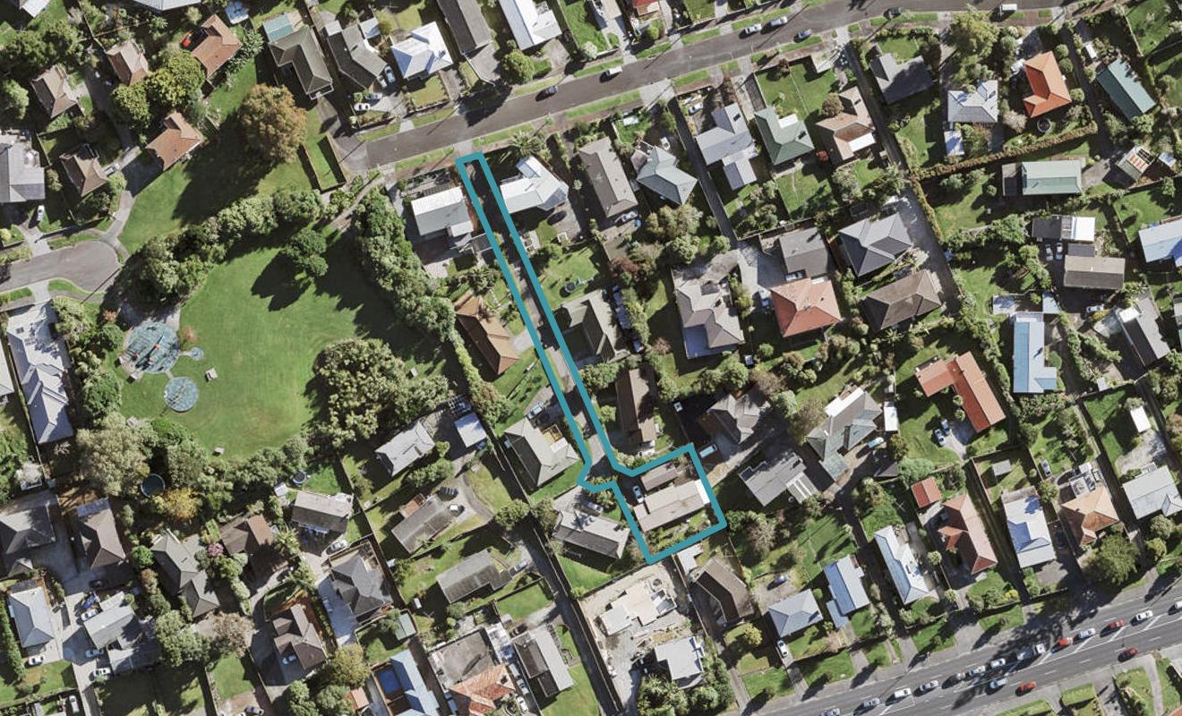 3/32 Westminster Street, New Windsor, Auckland - Carousel 1