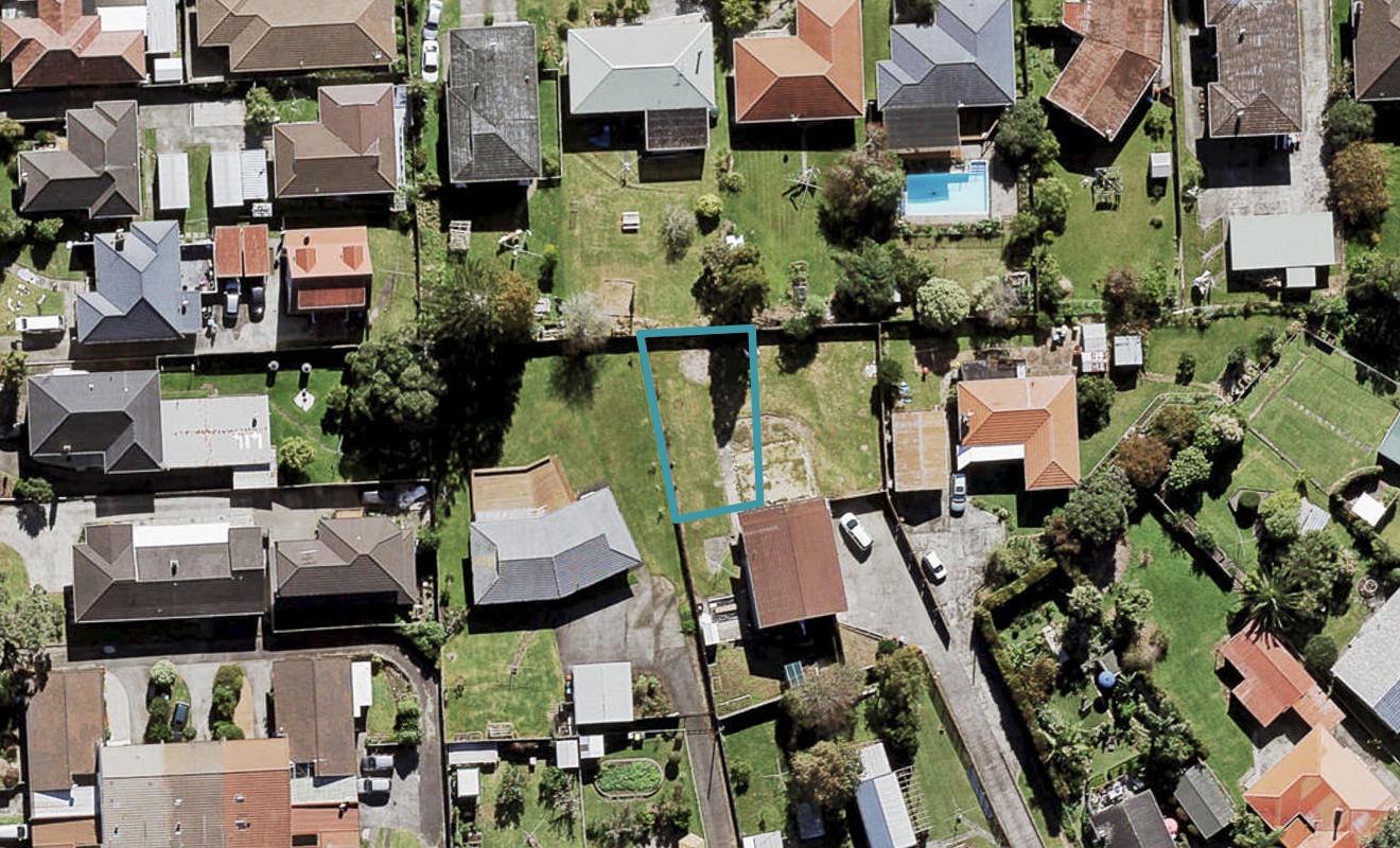 14B Cleland Crescent, Blockhouse Bay, Auckland - Carousel 1