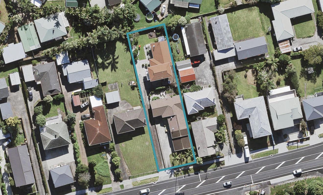 1/208 Edmonton Road, Te Atatu South, Auckland - Carousel 1