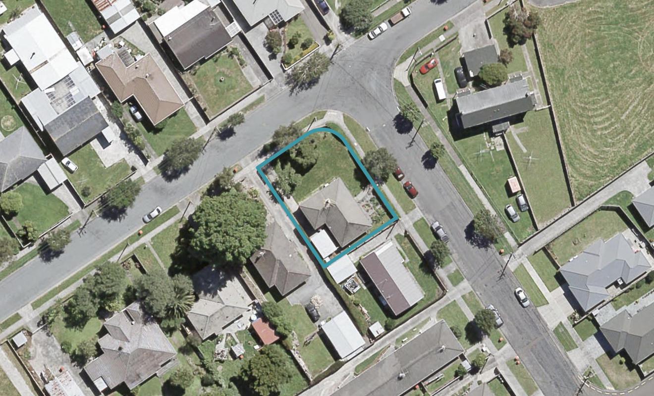 43 Tararua Street, Trentham, Upper Hutt - Carousel 1