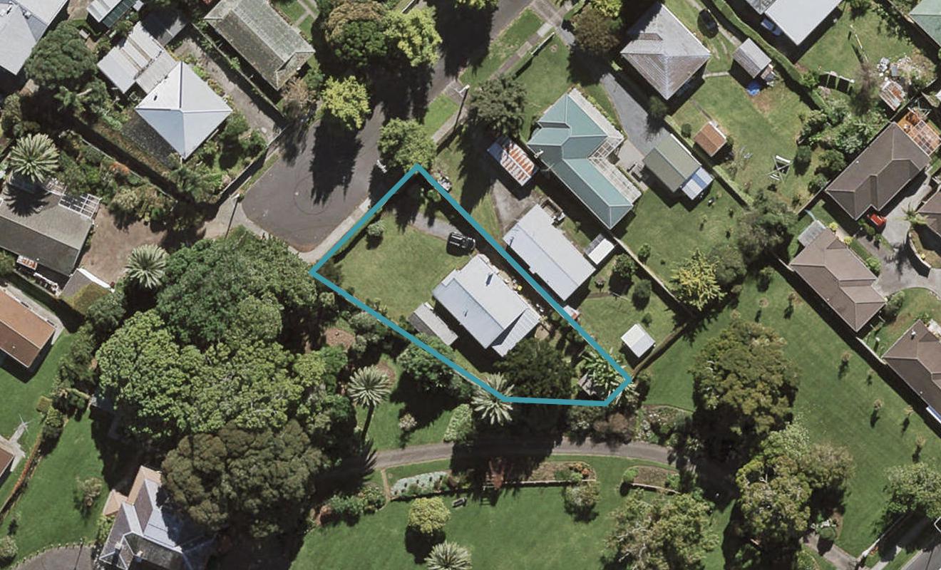 16 William Street, Mangere East, Auckland - Carousel 1