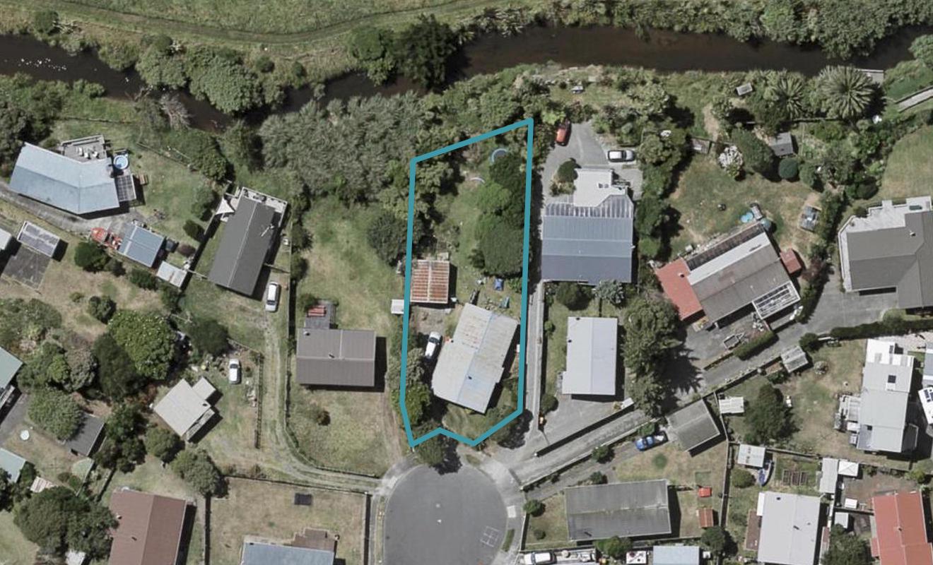 4 Dodds Crescent, Otaki Beach, Otaki - Carousel 1