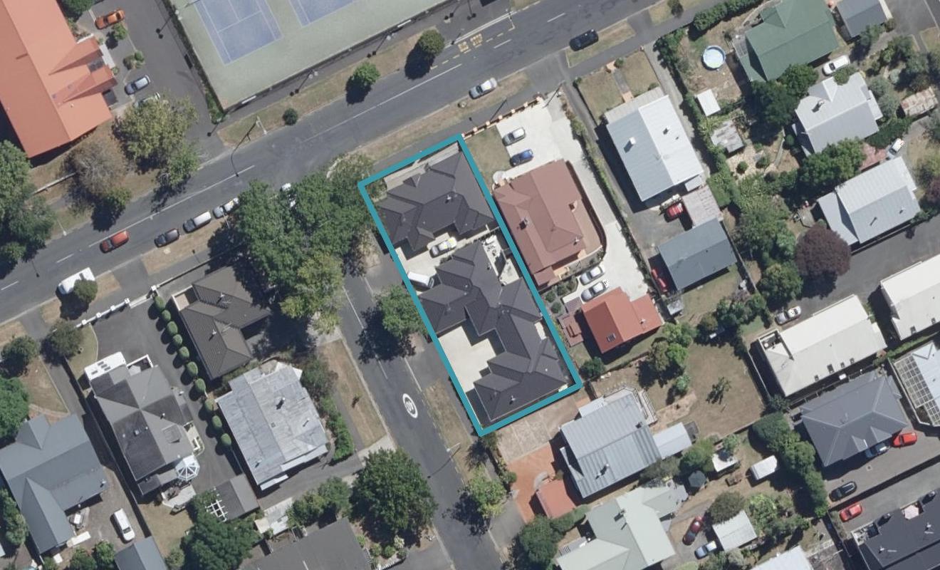 3/21 Palmerston Street, Hamilton Central, Hamilton - Carousel 1