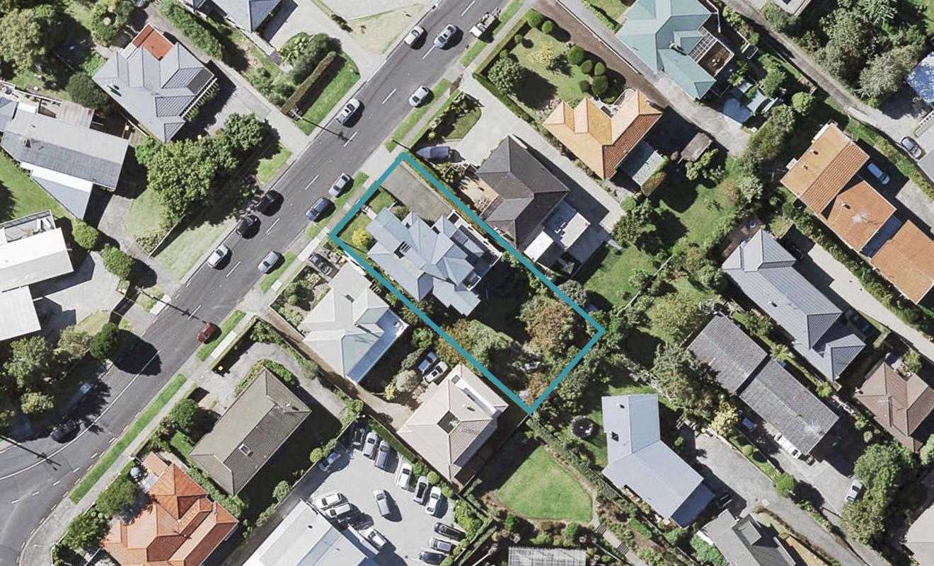 35 Mellons Bay Road, Mellons Bay, Auckland - Carousel 1