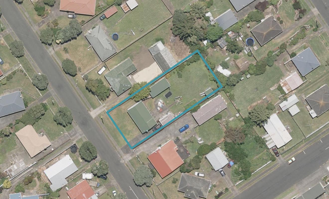 42 Thatcher Street, Castlecliff, Whanganui - Carousel 1
