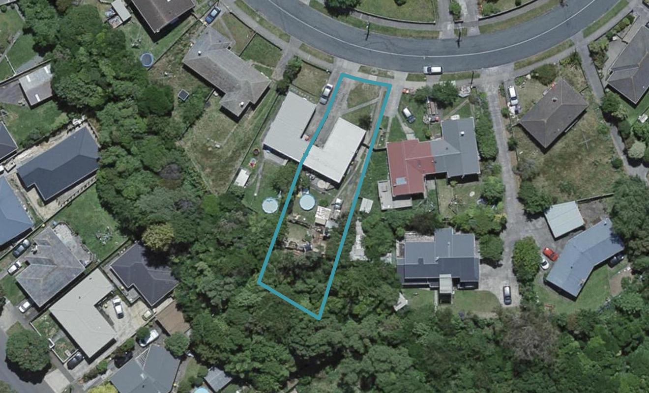 30 Davidson Crescent, Tawa, Wellington - Carousel 1