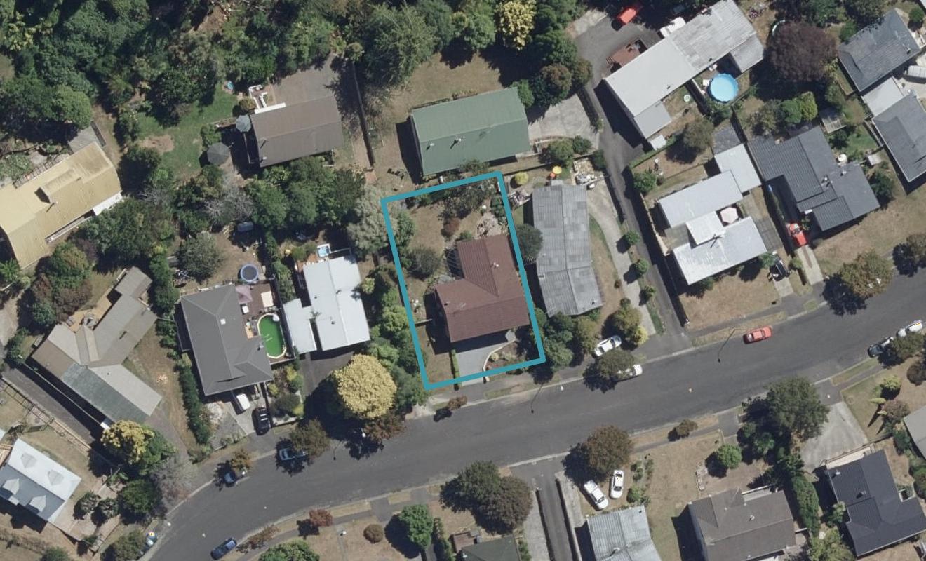 34 Sunnyhills Avenue, Glenview, Hamilton - Carousel 1