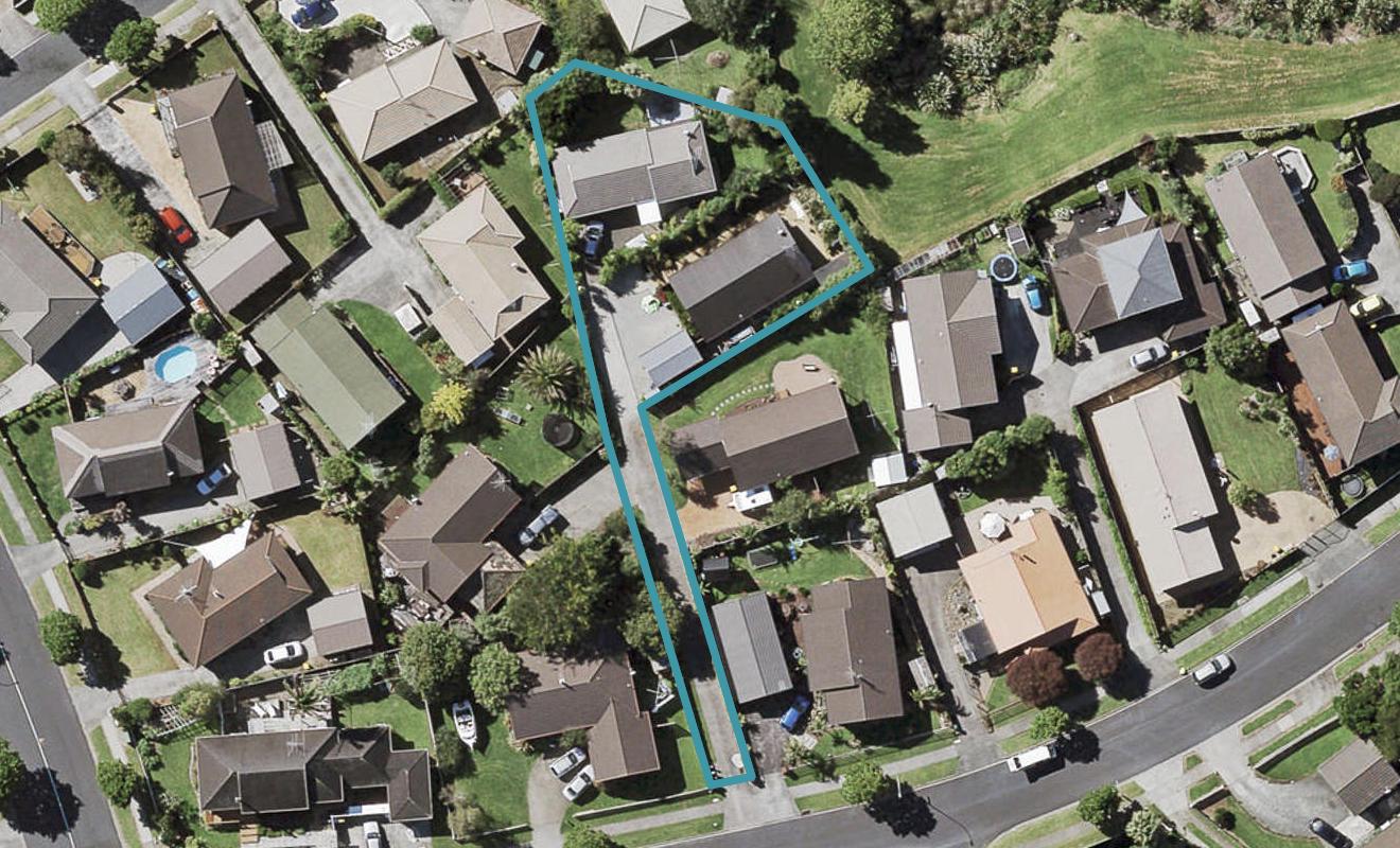 2/10 Kenwick Place, Burswood, Auckland - Carousel 1