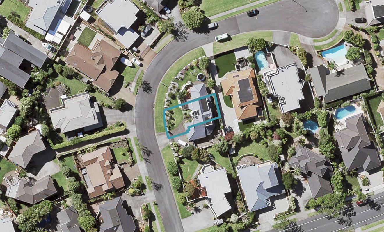 3B Kaniere Place, Half Moon Bay, Auckland - Carousel 1