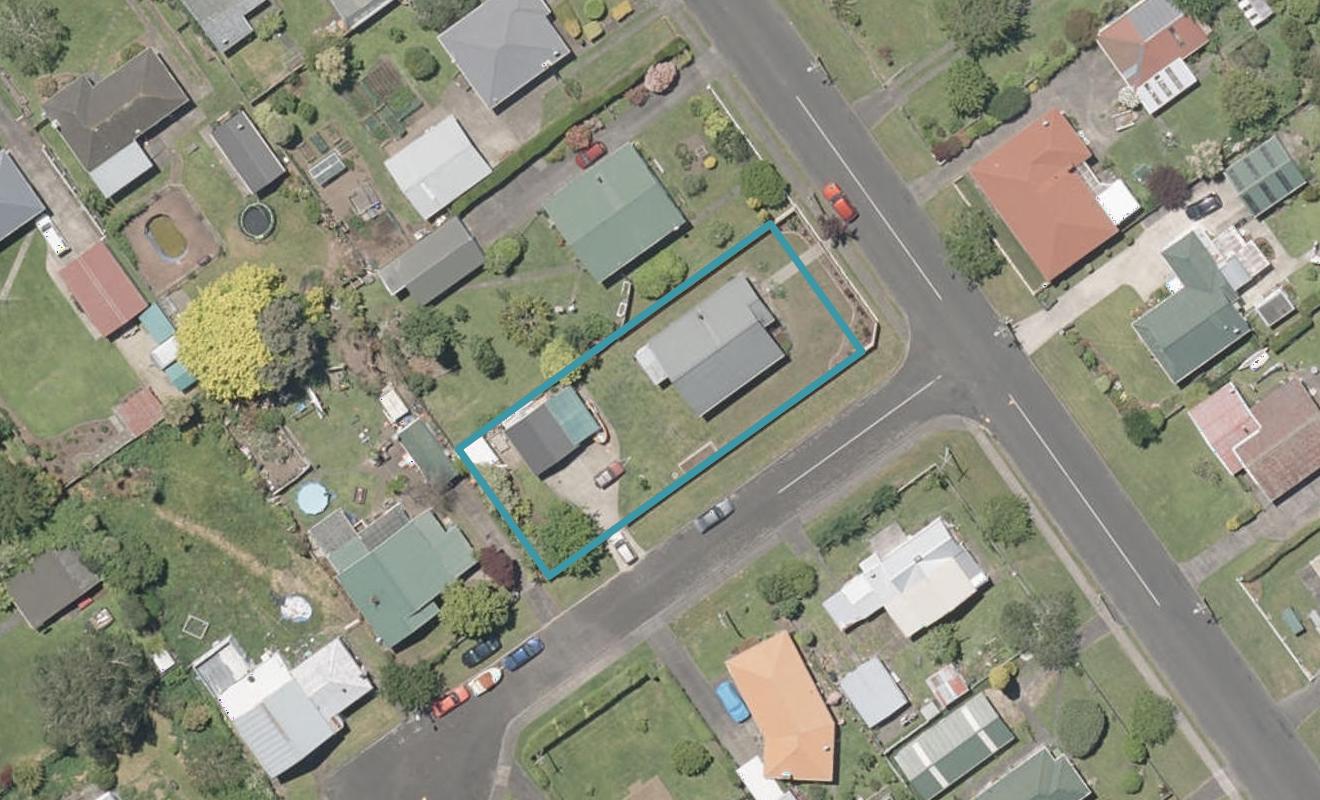 17 Roberts Avenue, Aramoho, Whanganui - Carousel 1