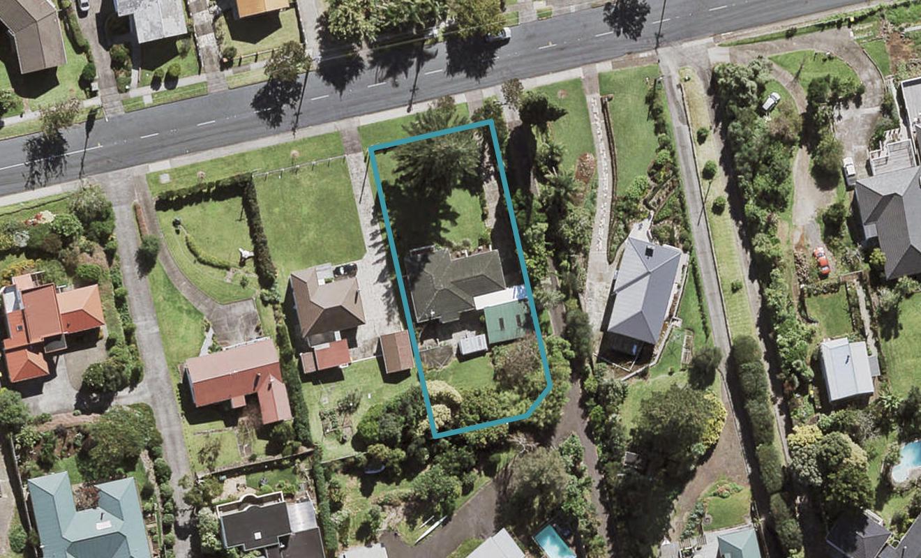 77 Taylor Road, Mangere Bridge, Auckland - Carousel 1