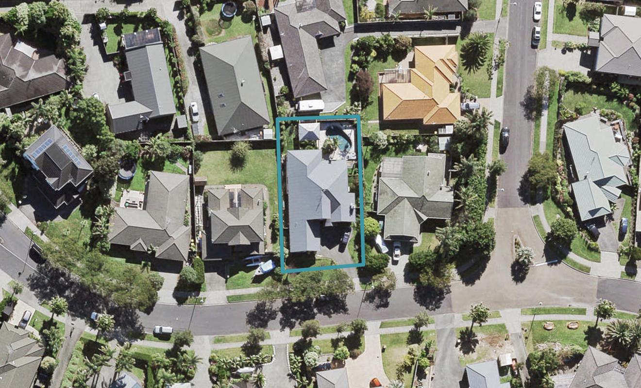 19 Te Wharau Drive, Greenhithe, Auckland - Carousel 1