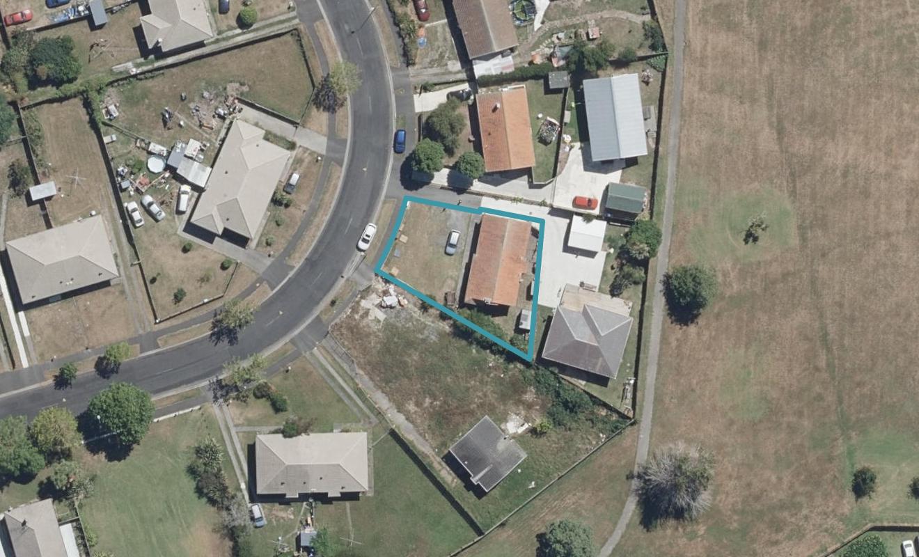 22 Sare Crescent, Fairfield, Hamilton - Carousel 1