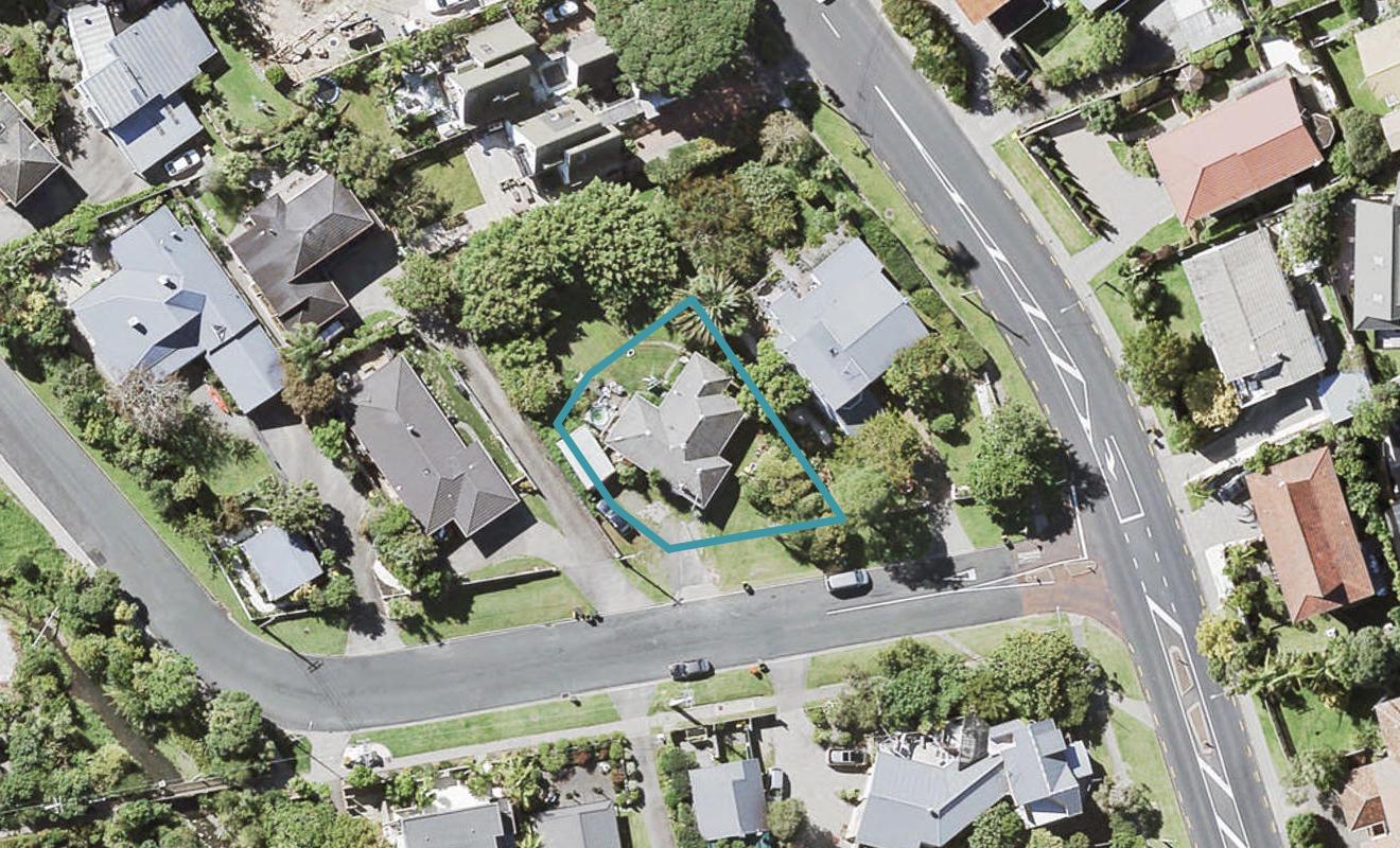 3 Westbourne Road, Murrays Bay, Auckland - Carousel 1