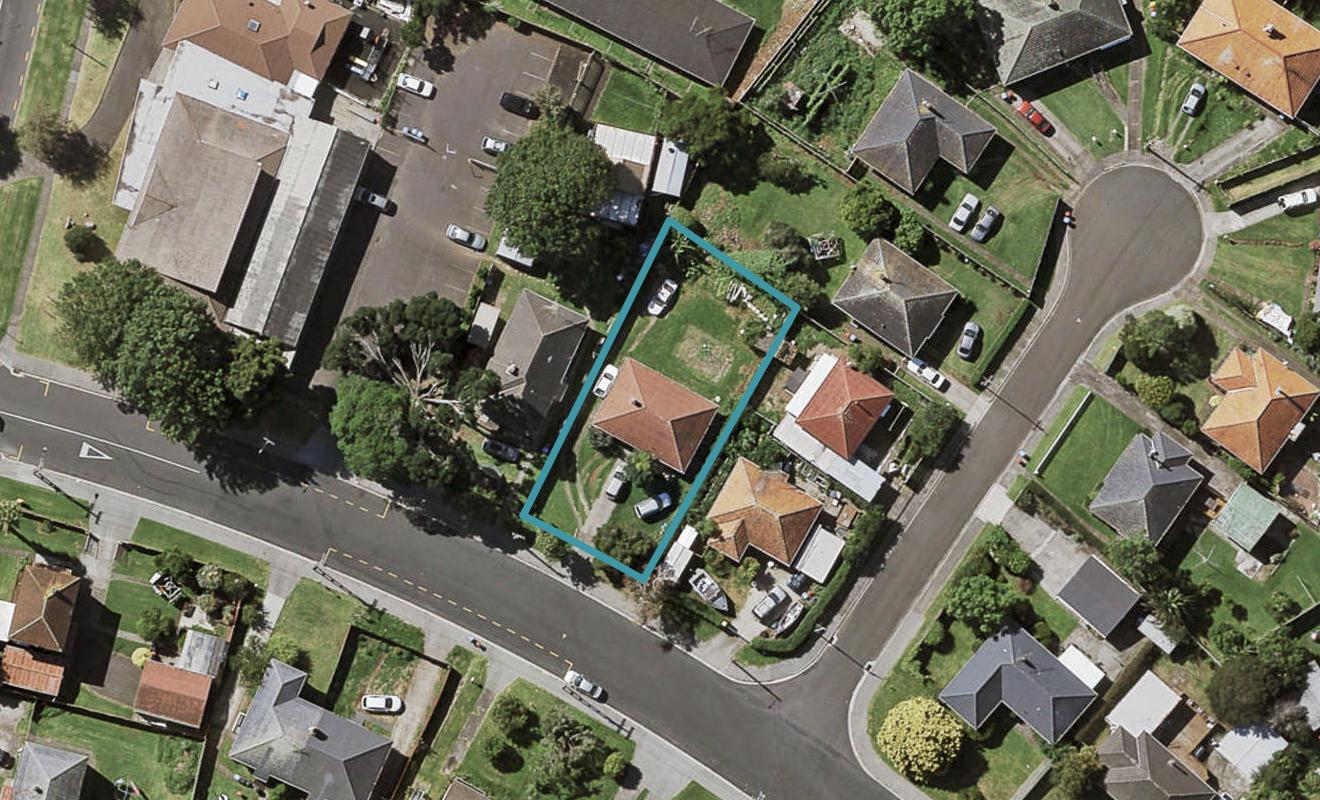 80 Court Crescent, Panmure, Auckland - Carousel 1