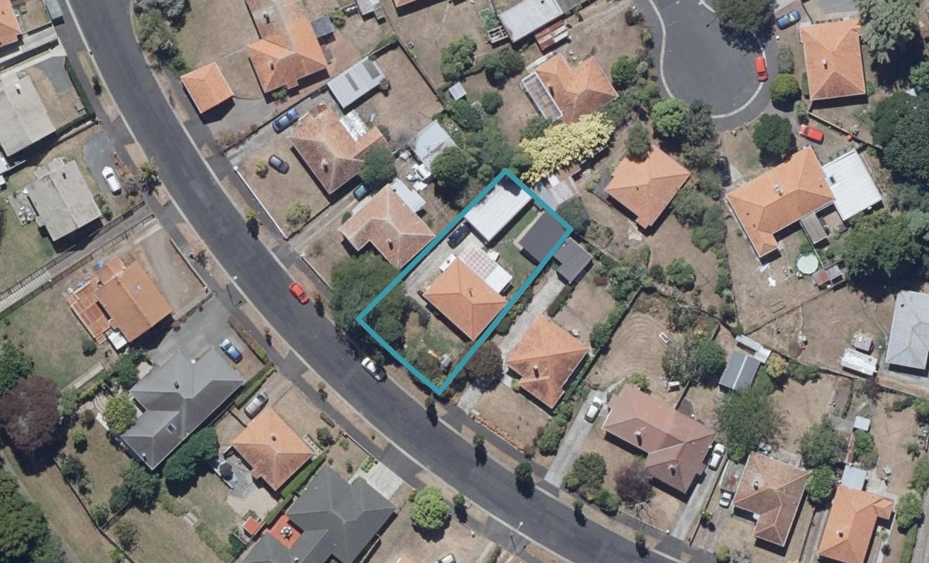71 Jellicoe Drive, Hamilton East, Hamilton - Carousel 1