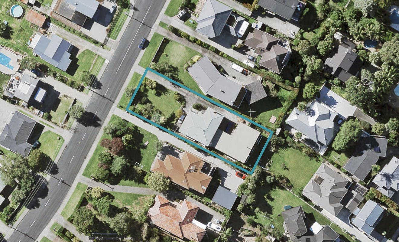 71A Litten Road, Cockle Bay, Auckland - Carousel 1