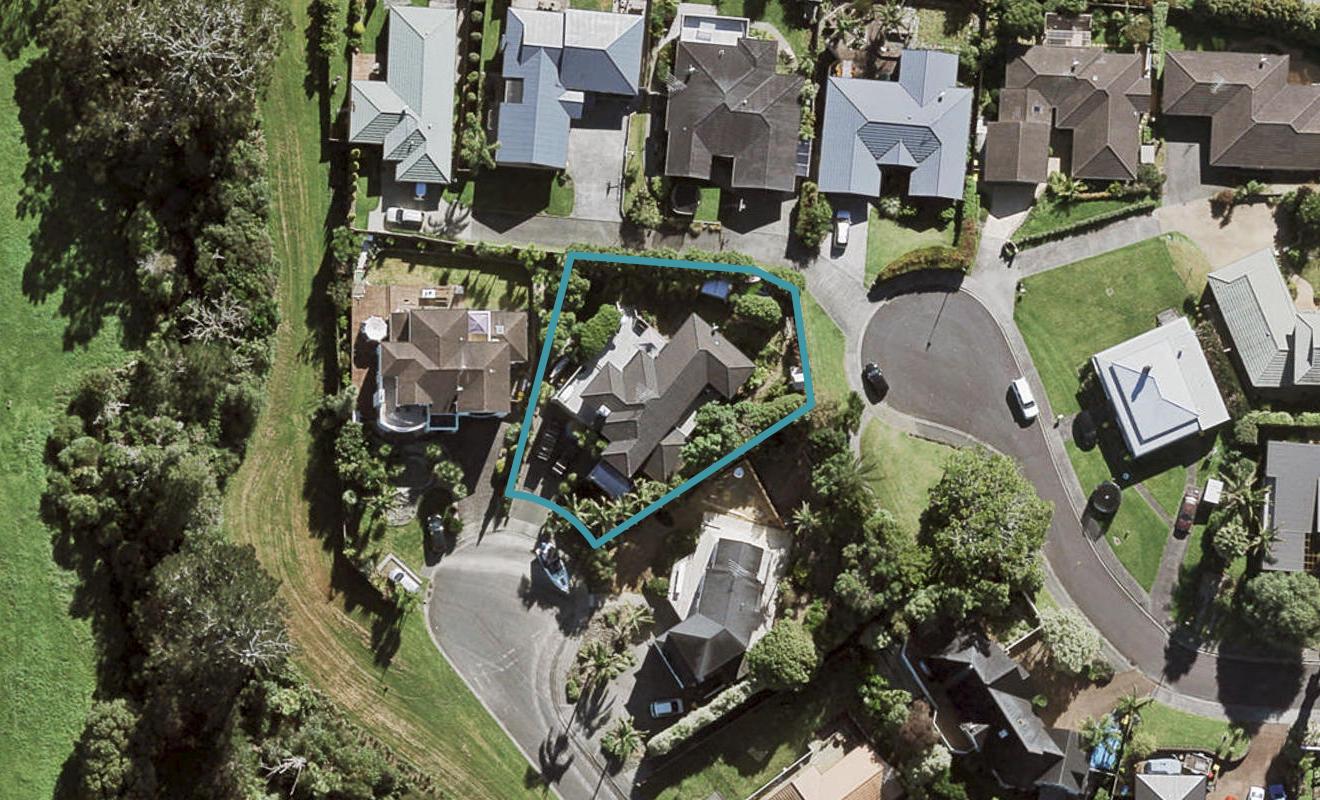 15 Emerald Way, Rosedale, Auckland - Carousel 1
