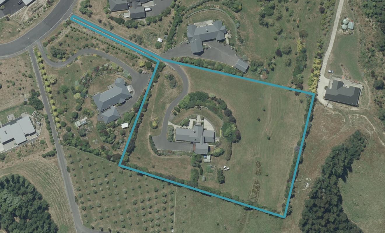 7 Fairmile Drive, Kinmont Park, Mosgiel - Carousel 1