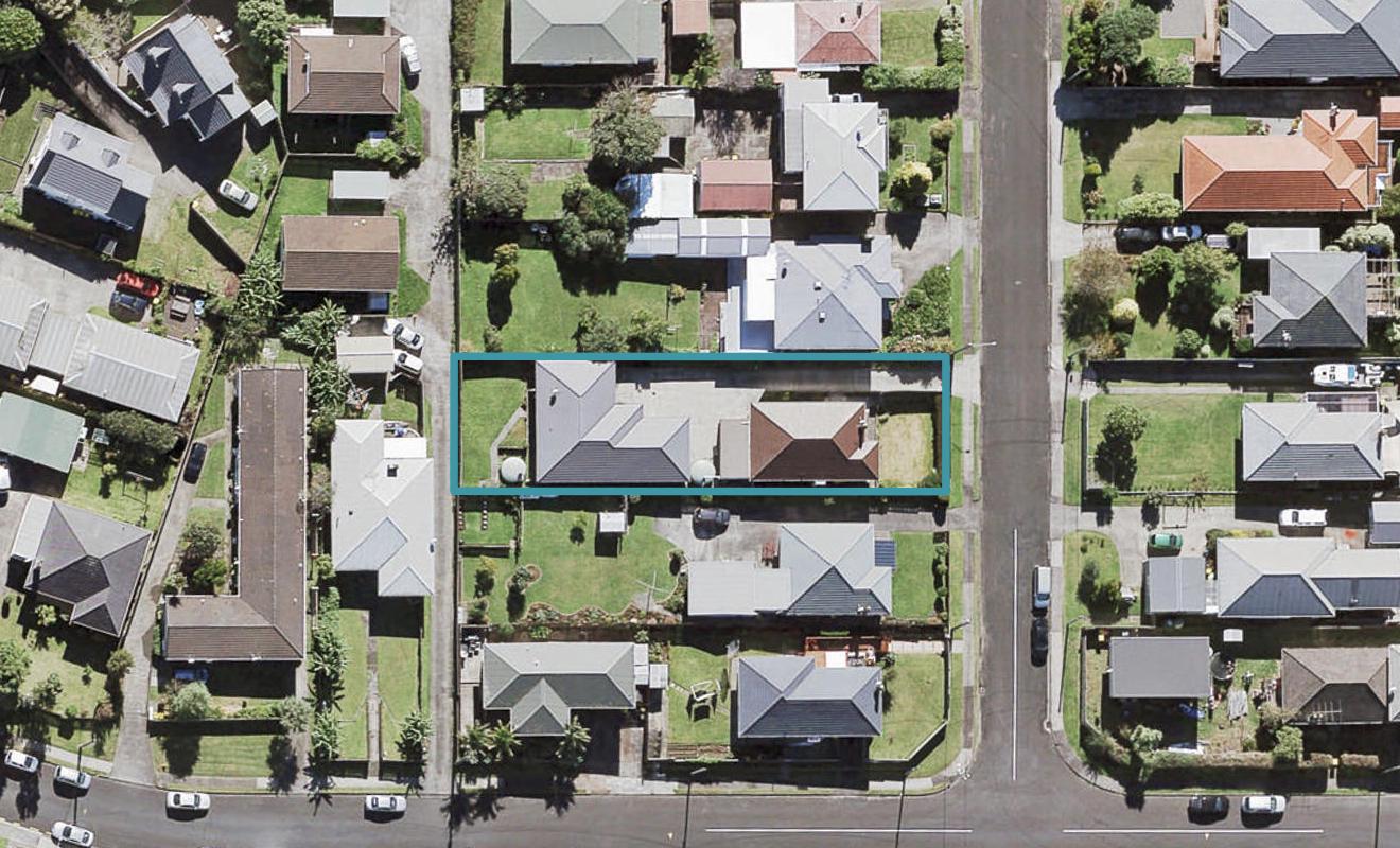 13 Tiki Street, New Lynn, Auckland - Carousel 1