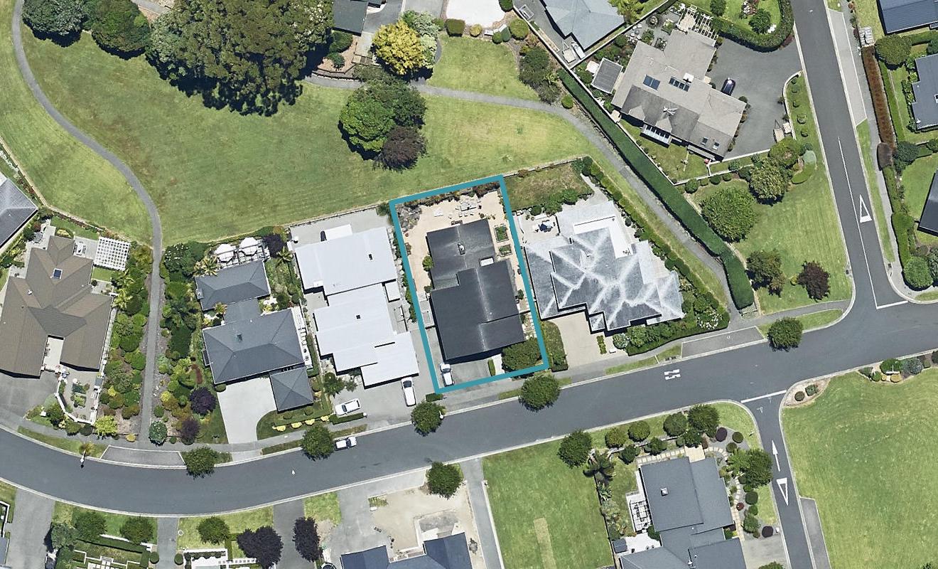 23 Contour Avenue, Pyes Pa, Tauranga - Carousel 1