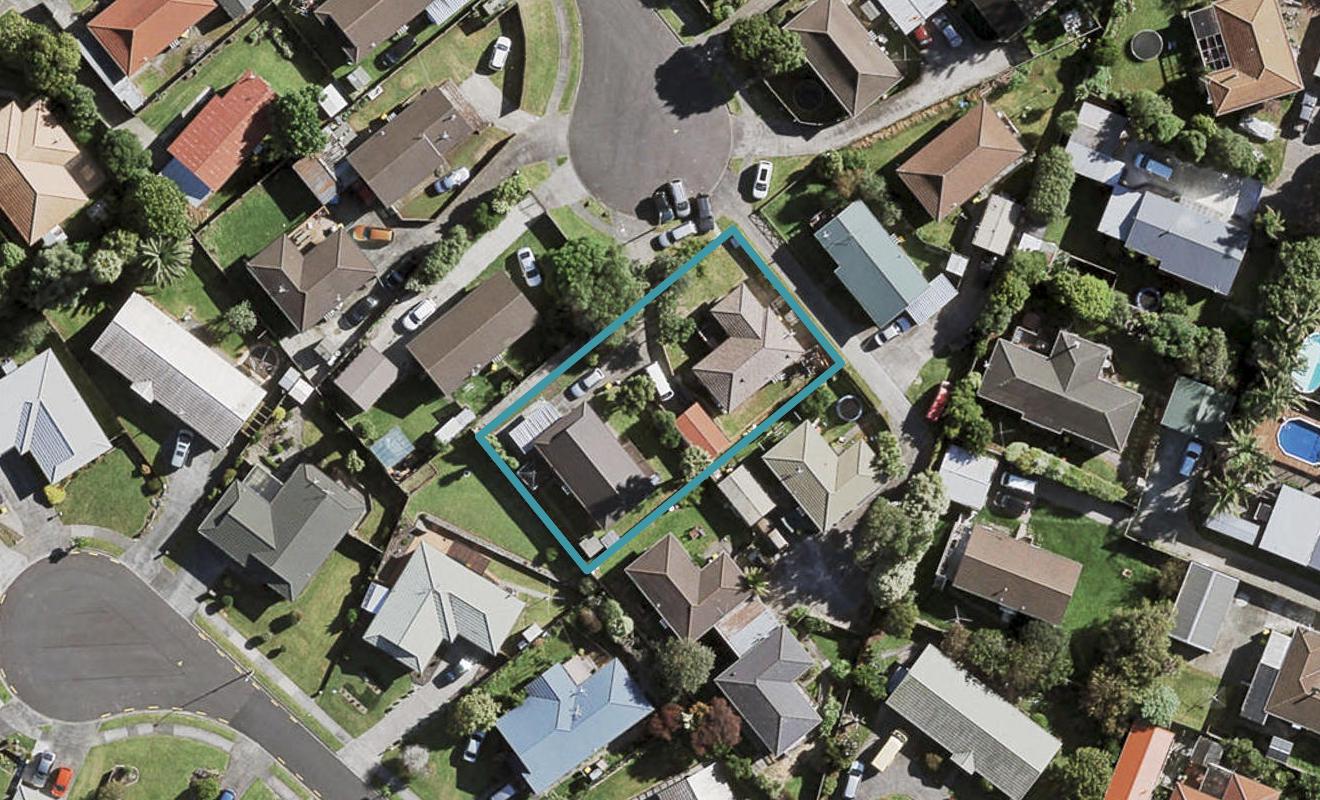 2/7 Sparrow Place, Weymouth, Auckland - Carousel 1